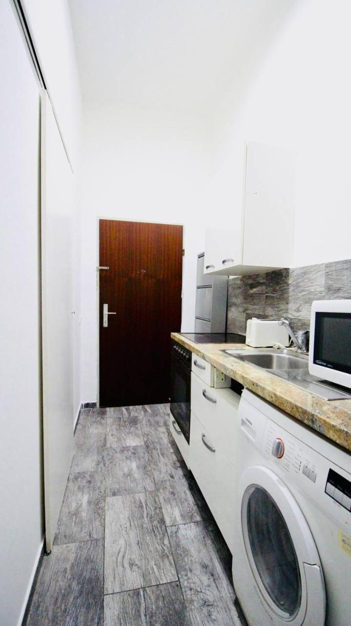 Family Studio In Akh Area Вена Экстерьер фото